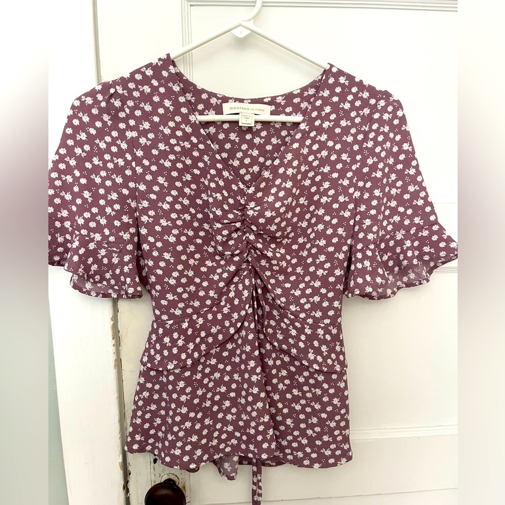 Lavender flowered blouse 🌸